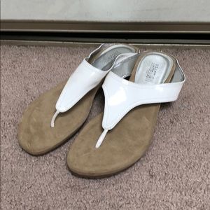 Reaction Kenneth Cole sandals. Size 10